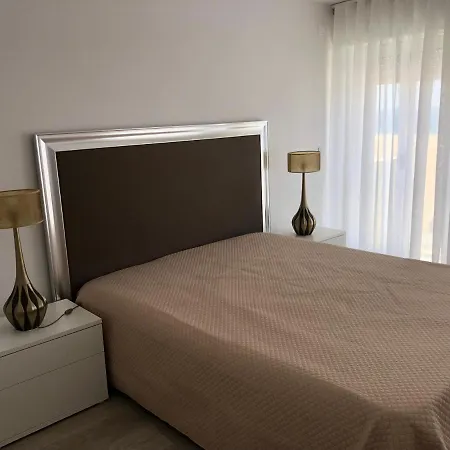 Guest house 7 Saias Marginal