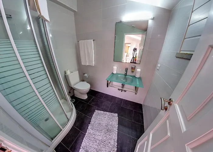 7 Saias Marginal Nazaré