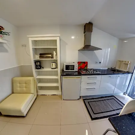 בית הארחה 7 Saias Marginal