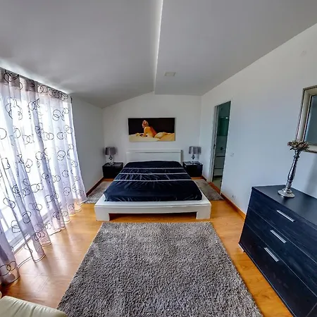 7 Saias Marginal בית הארחה 3*