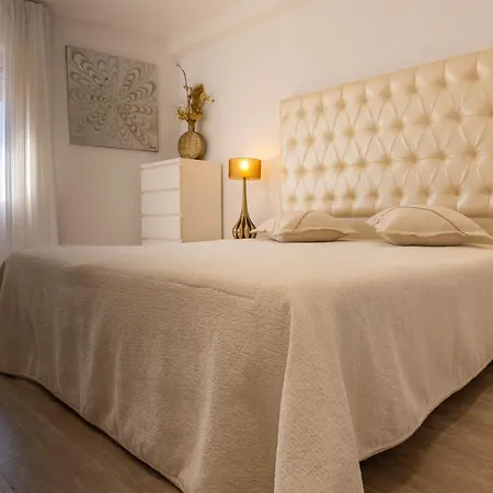 7 Saias Marginal בית הארחה 3*