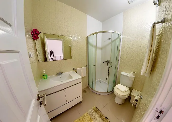 7 Saias Marginal Πανσιόν