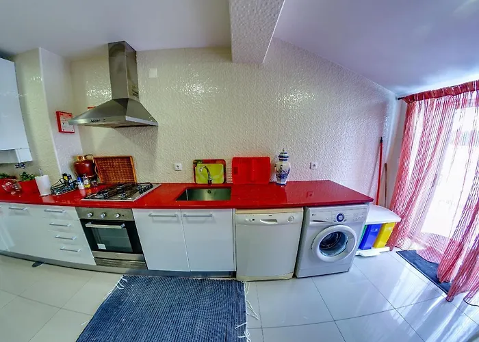 Πανσιόν 7 Saias Marginal Ναζαρέ