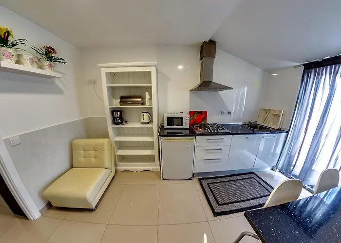 Pensionat 7 Saias Marginal