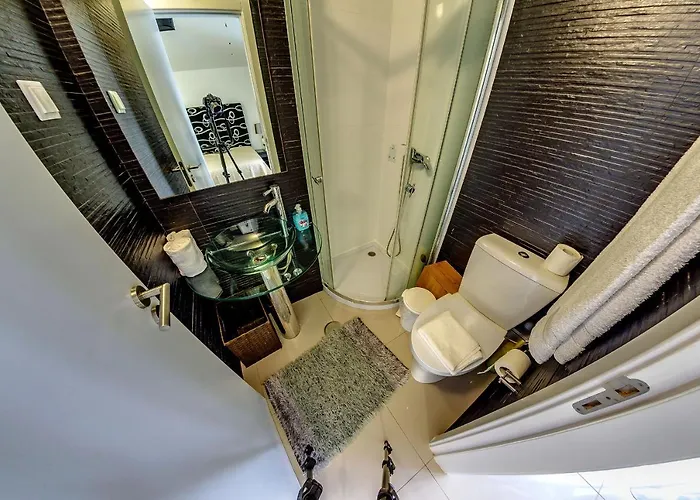 7 Saias Marginal Πανσιόν 3*