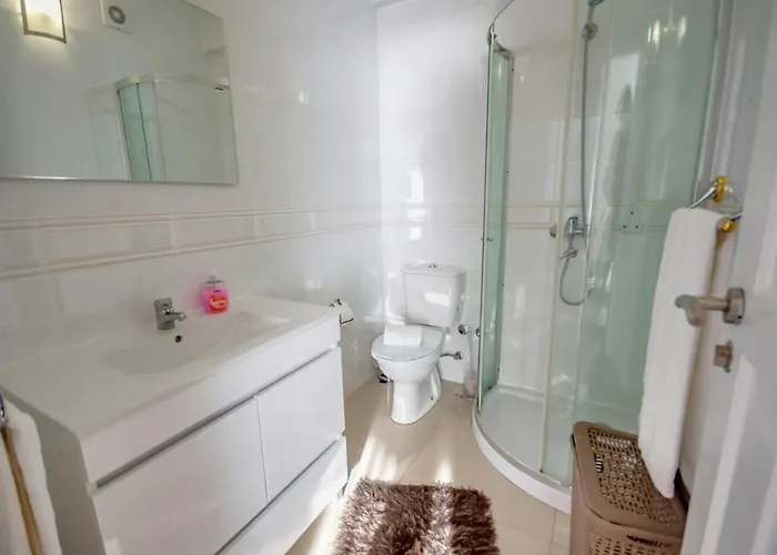 7 Saias Marginal Πανσιόν