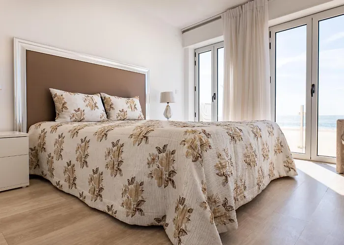 Pensionat 7 Saias Marginal Nazaré